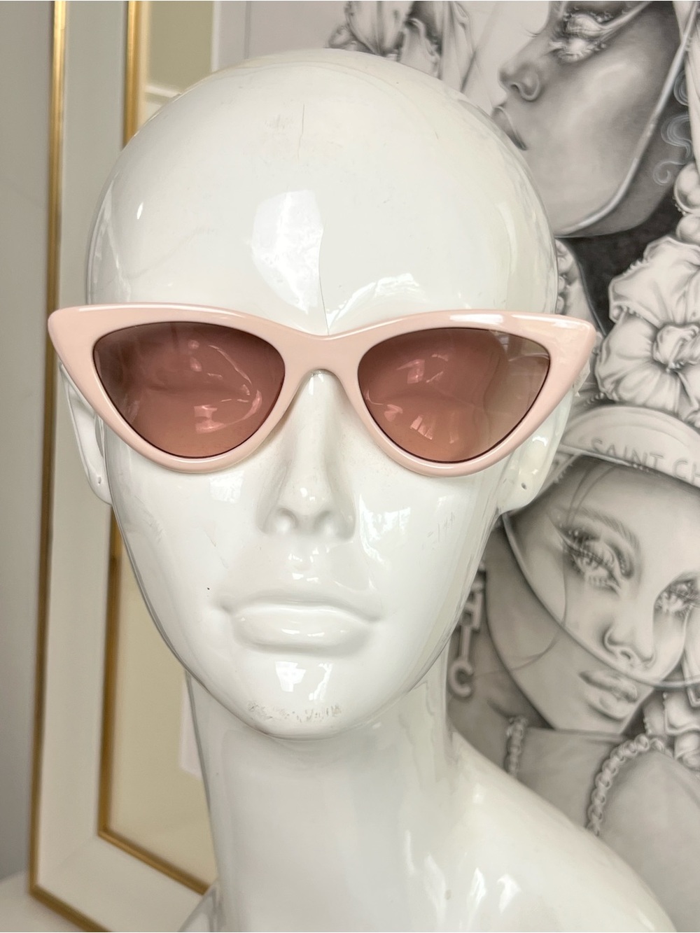 Retro Pink Cat-Eye Sunglasses for Women